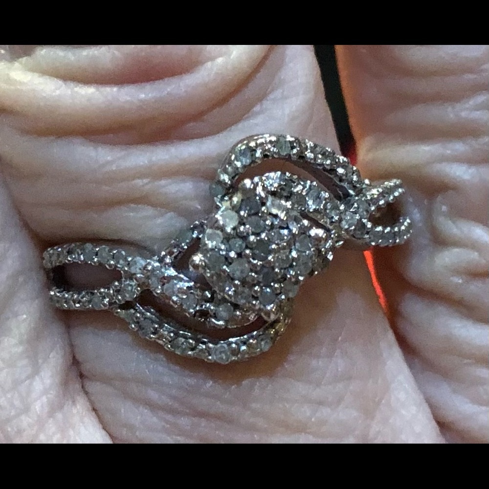 Sterling silver natural diamond knot style ring